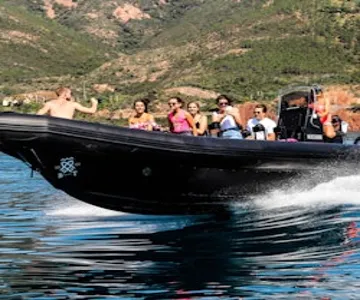 Massif de l'Esterel Excursion by Boat